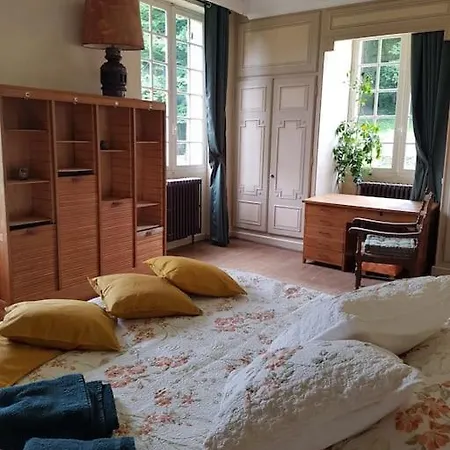 Manoir Perigord Noir/piscine Chauffee/etang&foret Holiday home